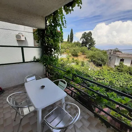 Majestic In With Shared Pool * Benitses (Corfu)